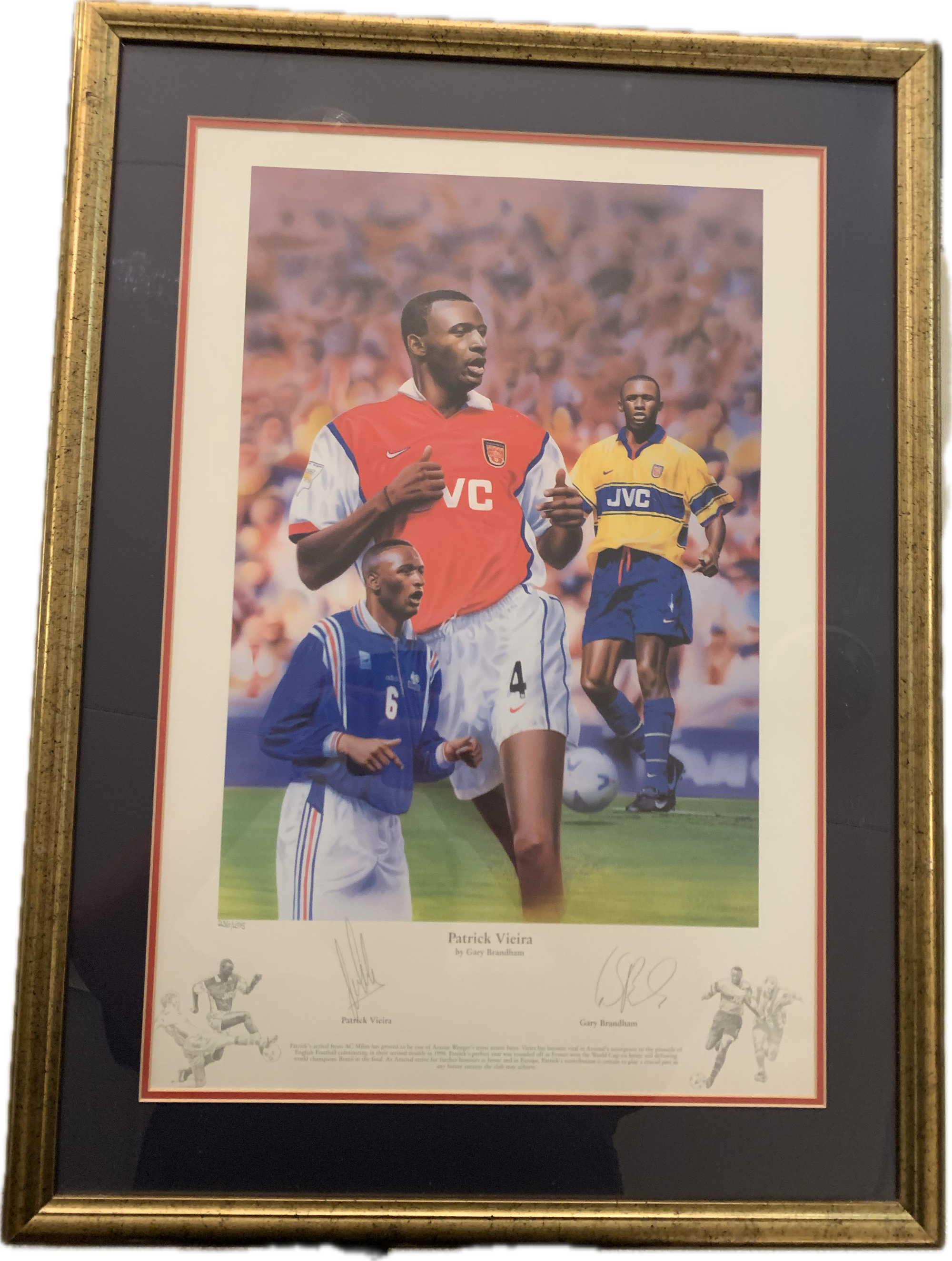 PATRICK VIEIRA - SIGNERT BILDE "KUNST"  MED EKTEHETSBEVIS/COA