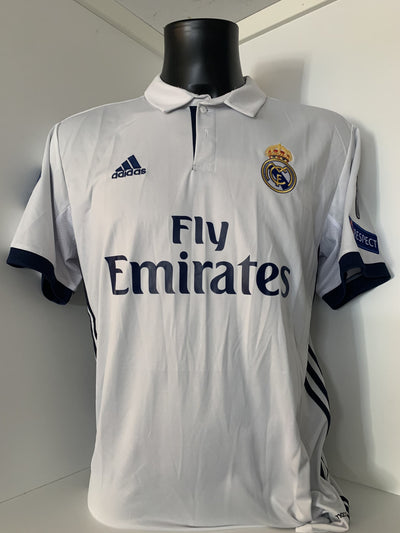 CRISTIANO RONALDO - SIGNERT DRAKT MED EKTEHETSBEVIS/COA