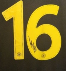 RODRI - SIGNERT DRAKT MED EKTEHETSBEVIS/COA