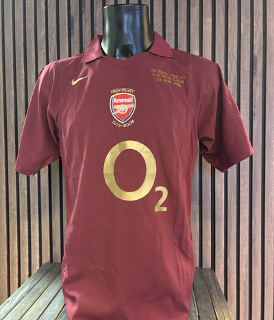 ROBERT PIRES - SISTE KAMP PÅ HIGHBURY - SIGNERT DRAKT MED EKTEHETSBEVIS/COA