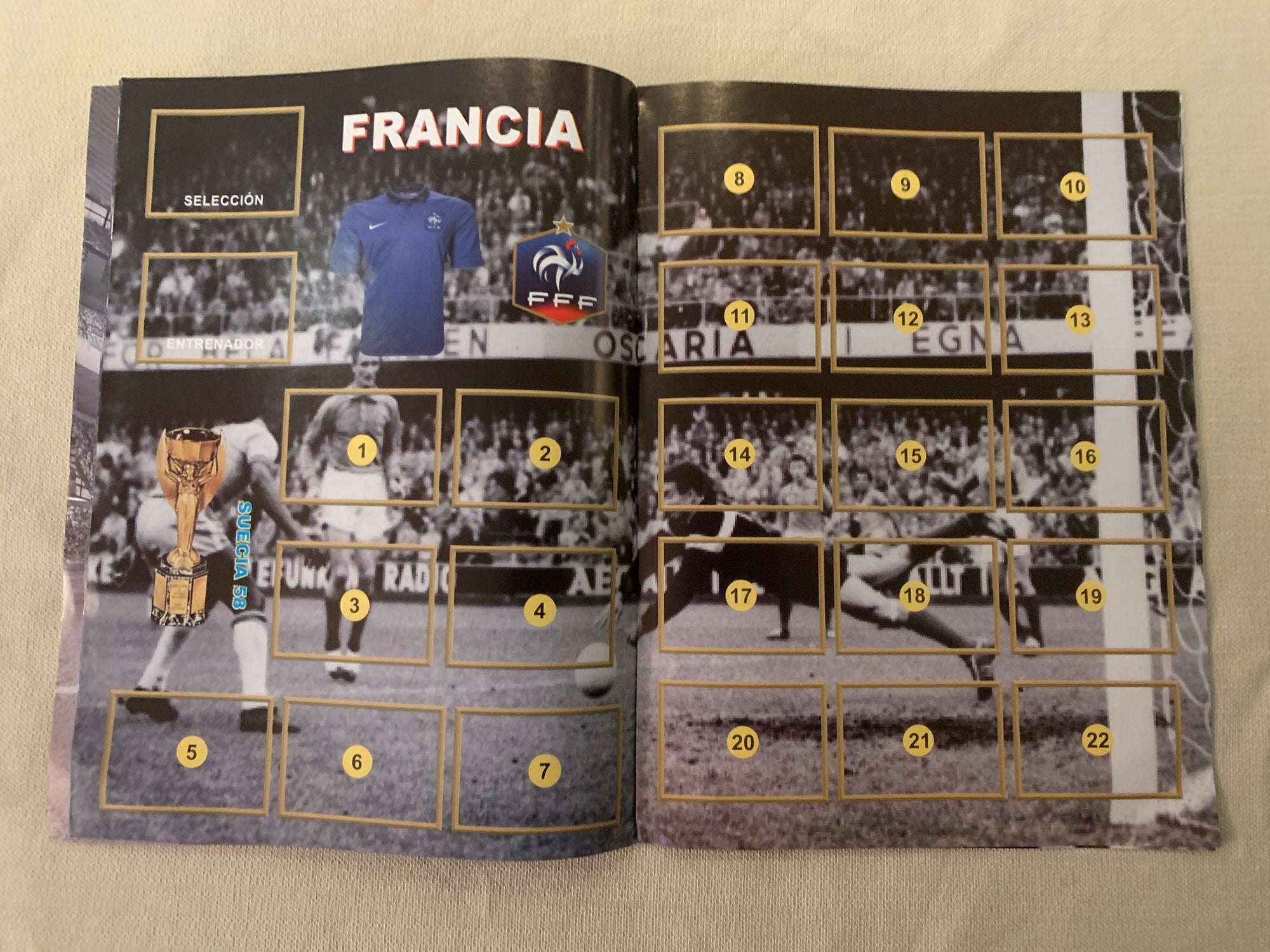 CROMOS WORLD CUP 1958 SWEDEN - REPLICA ALBUM OG KORT/STICKERS KOMPLETT SETT