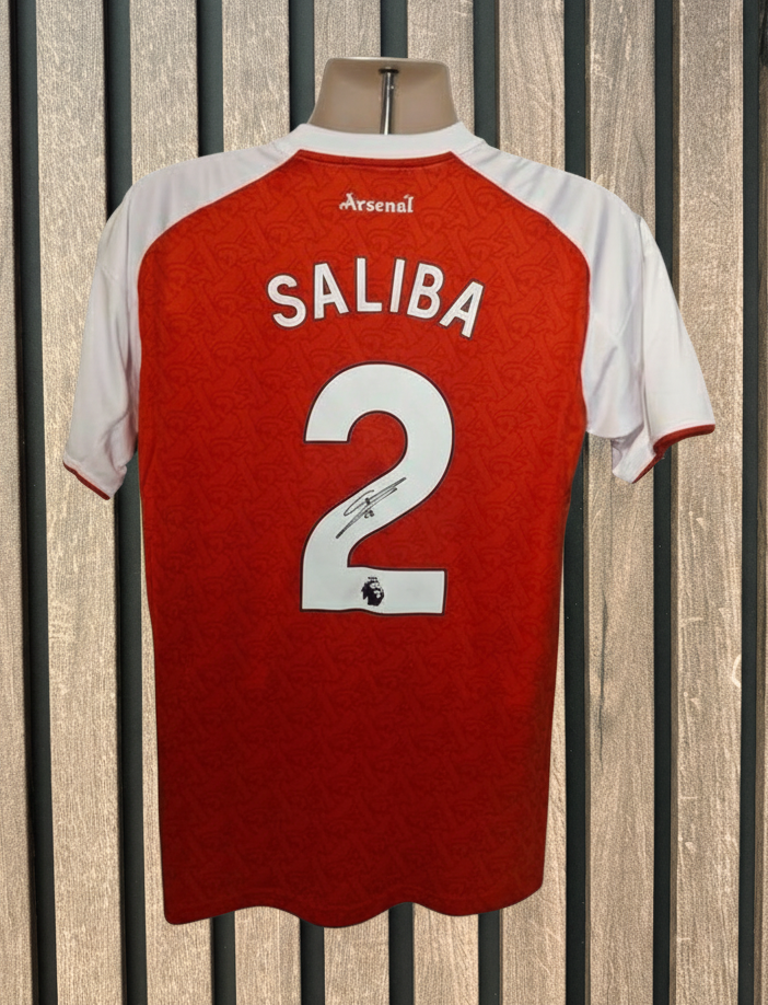 WILLIAM SALIBA - SIGNERT DRAKT MED EKTEHETSBEVIS/COA