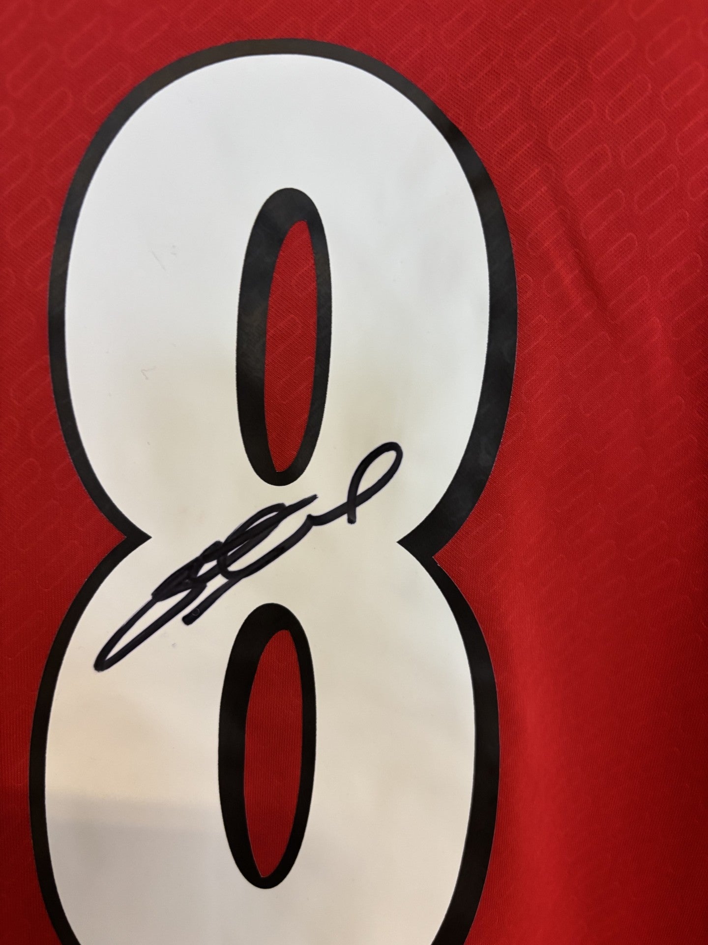 STEVEN GERRARD - SIGNERT DRAKT MED EKTEHETSBEVIS/COA