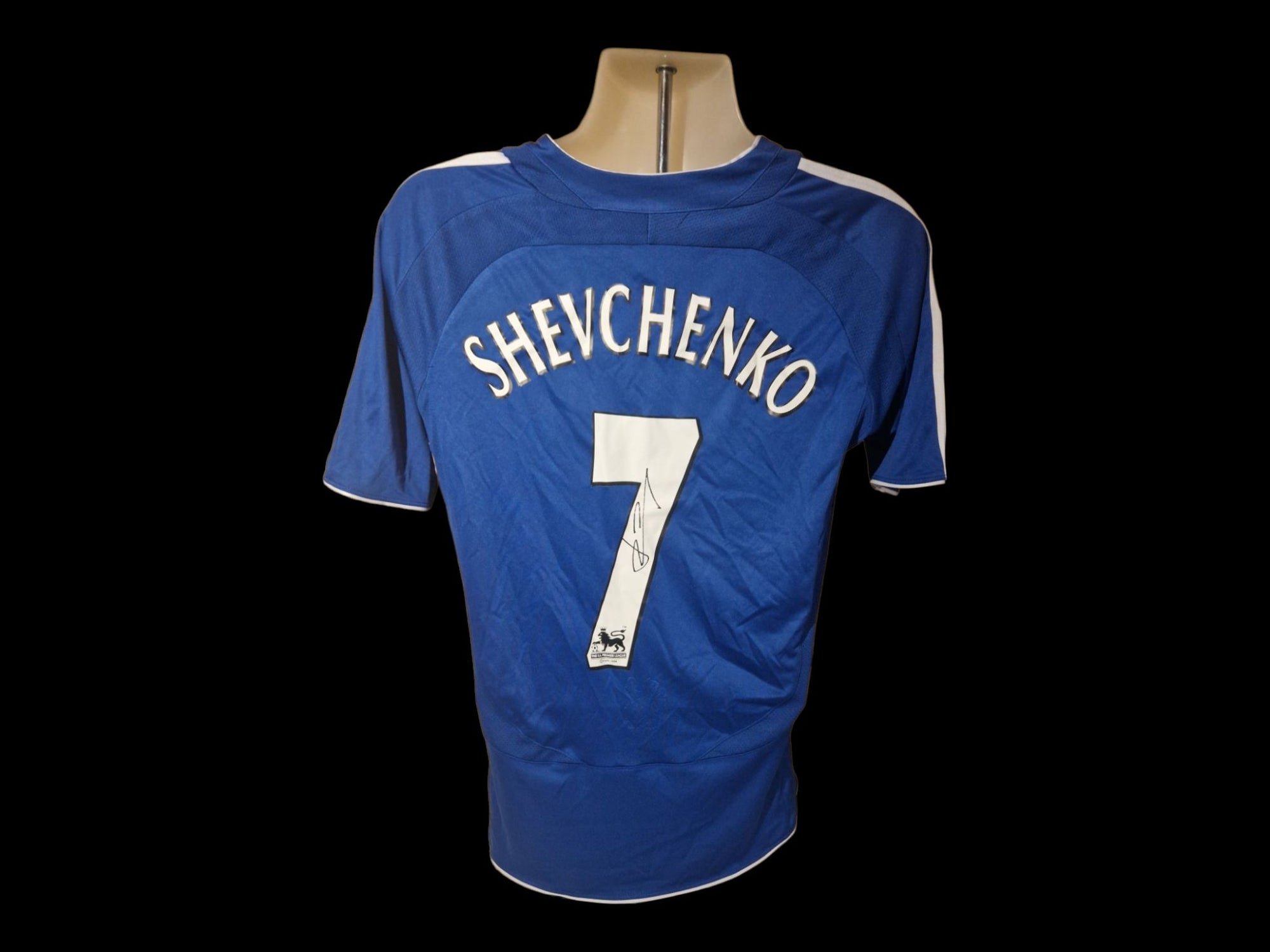 ANDRIY SHEVCHENKO - SIGNERT DRAKT MED EKTEHETSBEVIS/COA