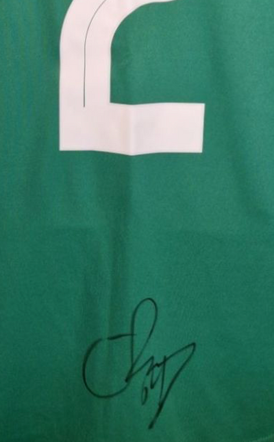 CONOR BRADLEY - SIGNERT DRAKT MED EKTEHETSBEVIS/COA