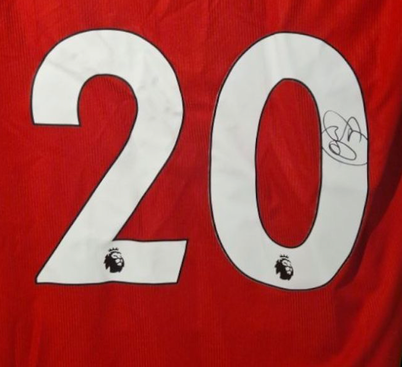 OLE GUNNAR SOLSKJÆR - SIGNERT DRAKT MED EKTEHETSBEVIS/COA