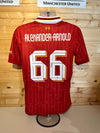 TRENT-ALEXANDER ARNOLD - SIGNERT DRAKT MED EKTEHETSBEVIS/COA
