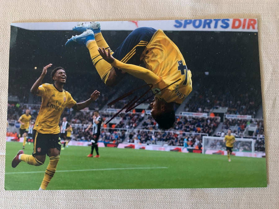 ARSENAL - PIERRE-EMERICK AUBAMEYANG - SIGNERT BILDE MED EKTEHETSBEVIS/COA