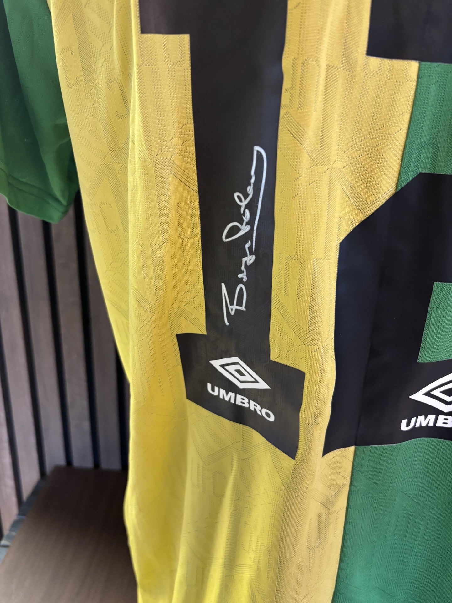 BRYAN ROBSON - SIGNERT DRAKT MED EKTEHETSBEVIS/COA
