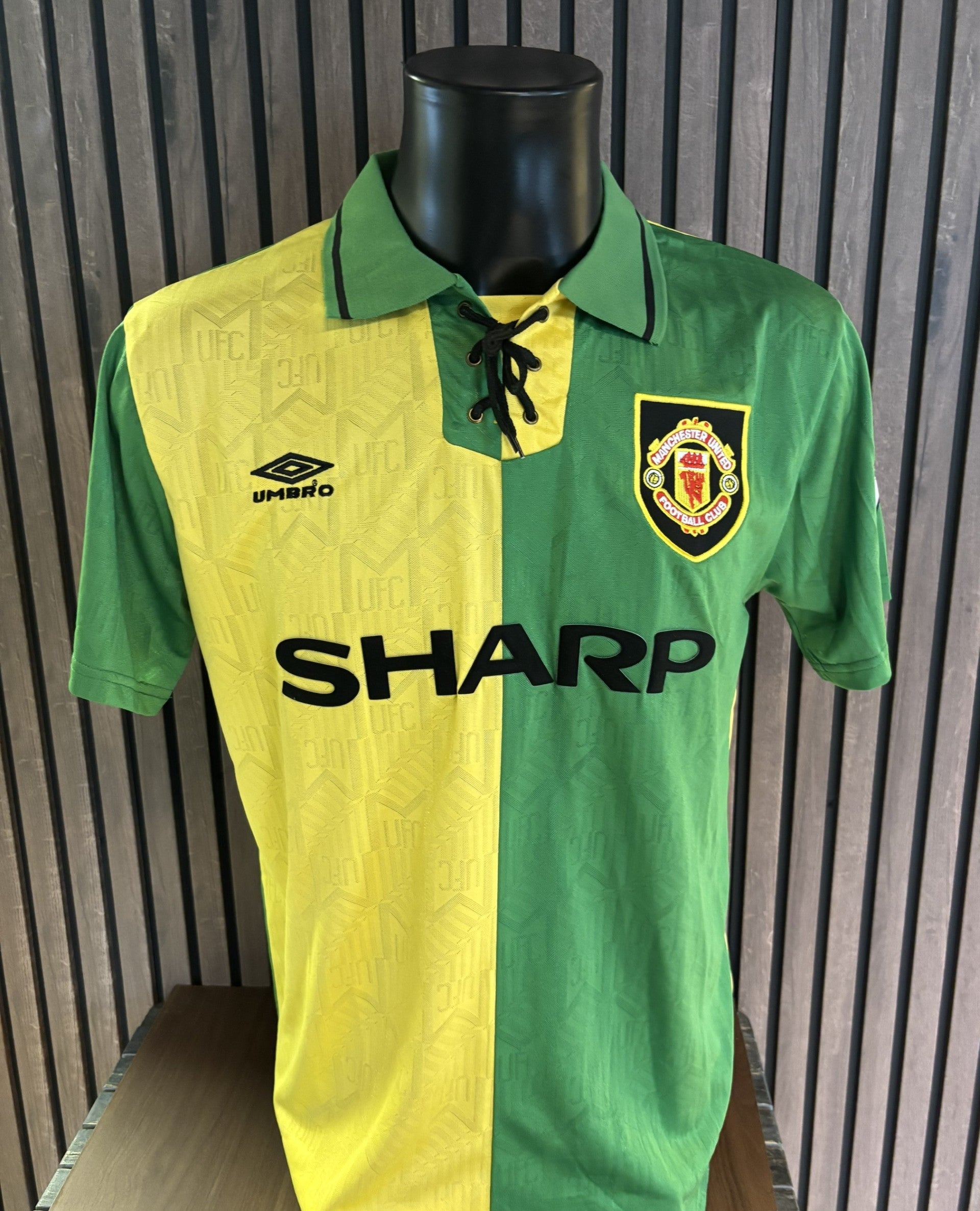 BRYAN ROBSON - SIGNERT DRAKT MED EKTEHETSBEVIS/COA