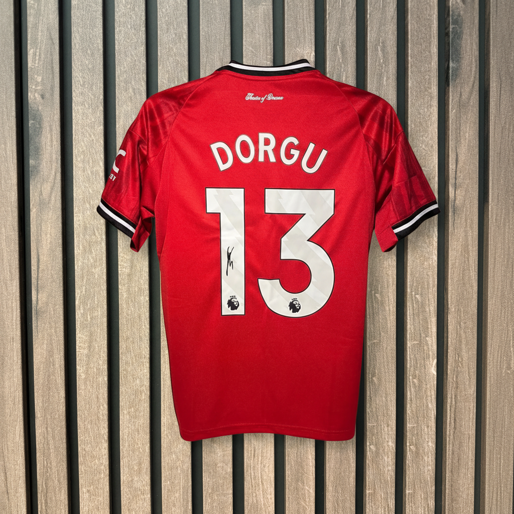 Dorgu shirt with wooden background