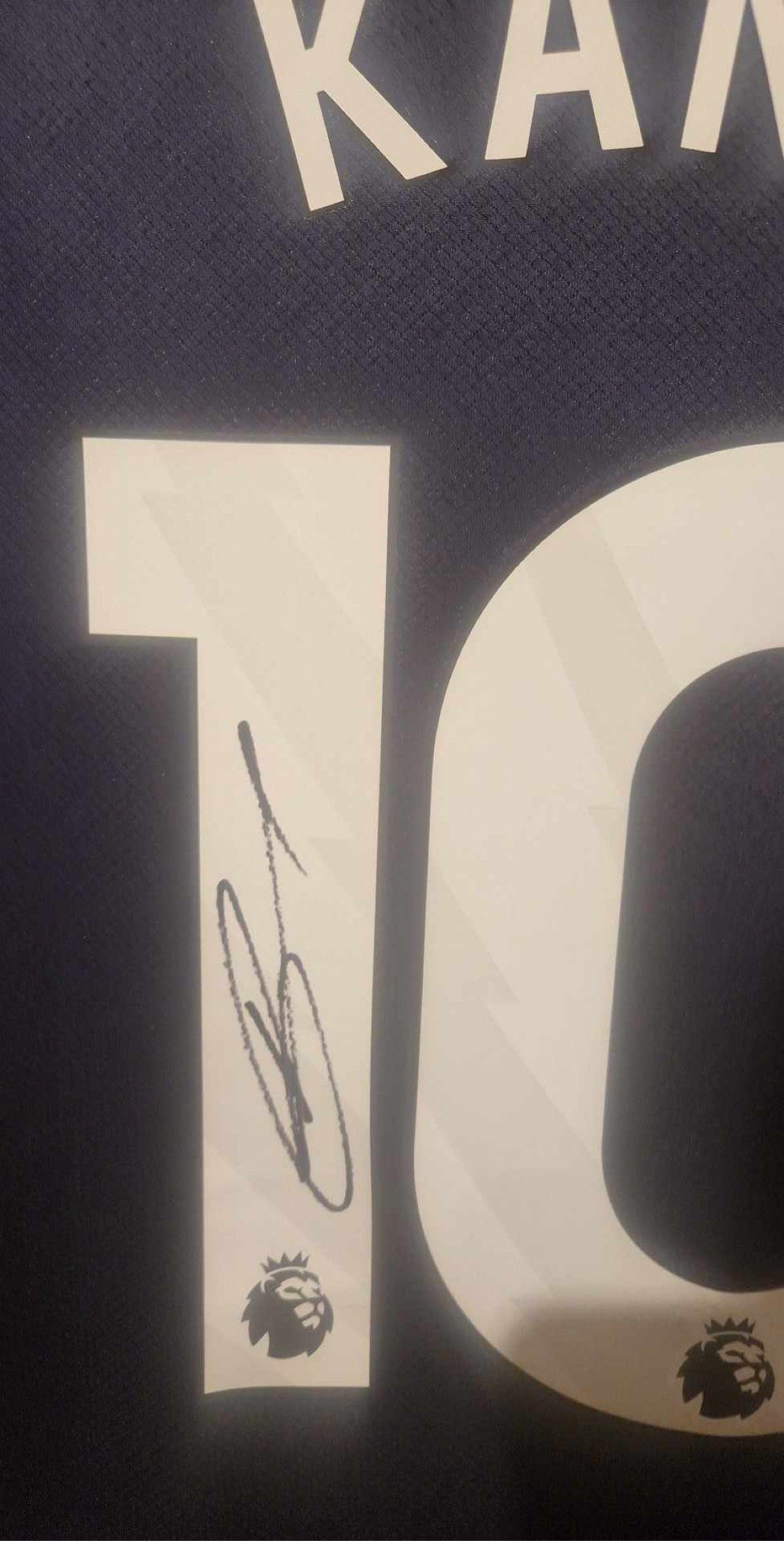 HARRY KANE - SIGNERT DRAKT MED EKTEHETSBEVIS/COA