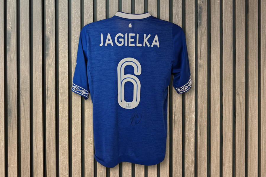 Jagielka shirt with wooden background