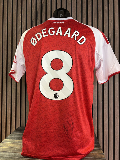 MARTIN ØDEGAARD - SIGNERT DRAKT MED EKTEHETSBEVIS/COA