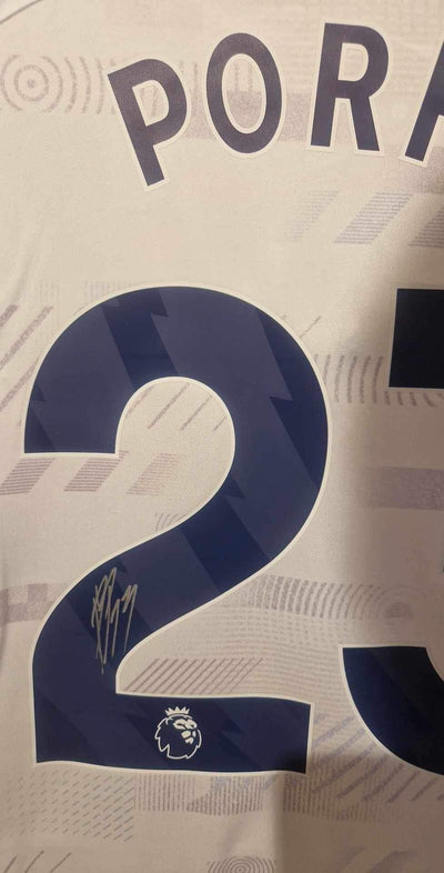PEDRO PORRO - SIGNERT DRAKT MED EKTEHETSBEVIS/COA