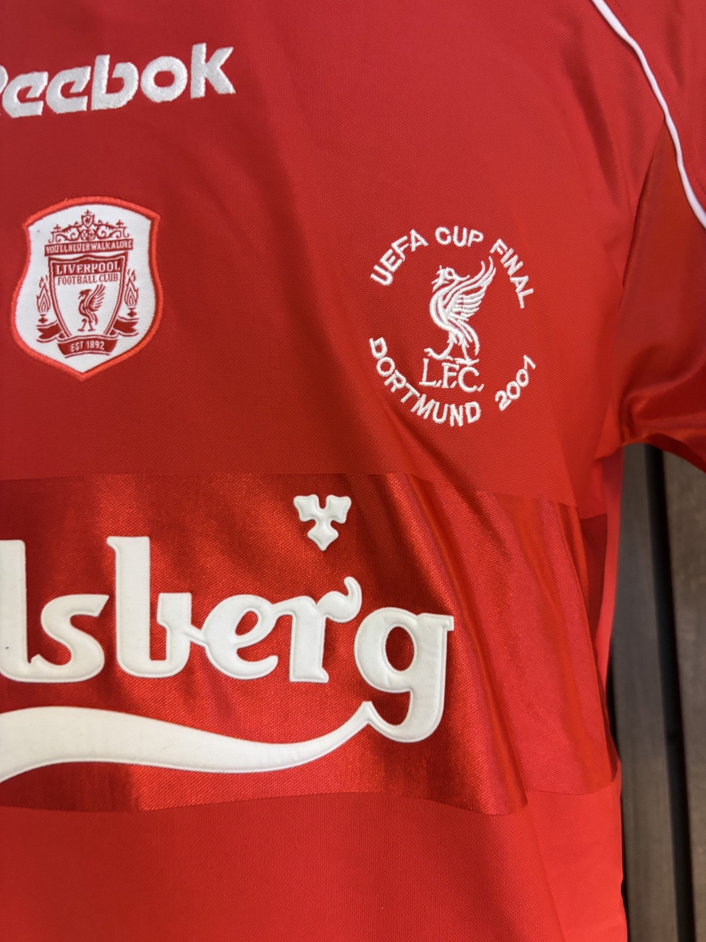 ROBBIE FOWLER - SIGNERT DRAKT MED EKTEHETSBEVIS/COA