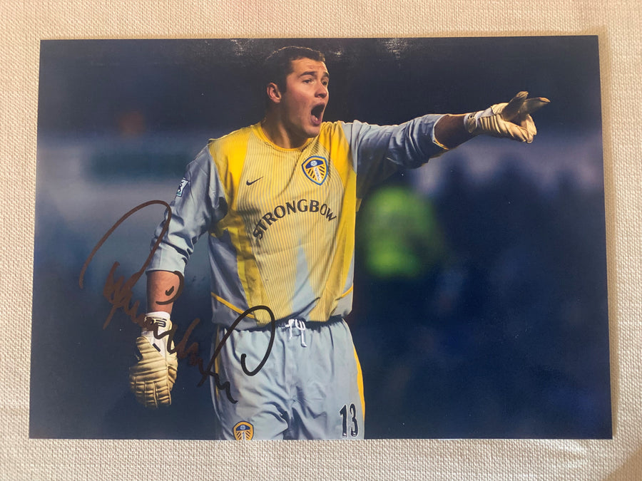 LEEDS UNITED - PAUL ROBINSON - SIGNERT BILDE MED EKTEHETSBEVIS/COA