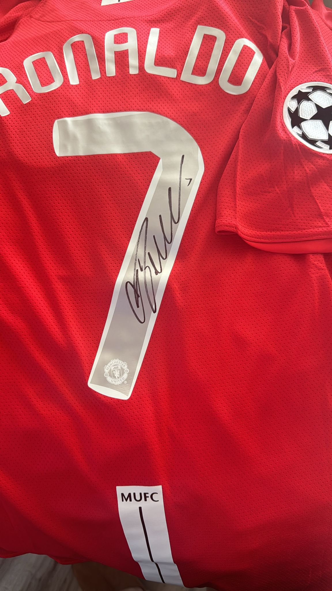 CRISTIANO RONALDO - SIGNERT DRAKT MED EKTEHETSBEVIS/COA