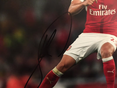 GRANIT XHAKA - SIGNERT BILDE MED EKTEHETSGARANTI/COA