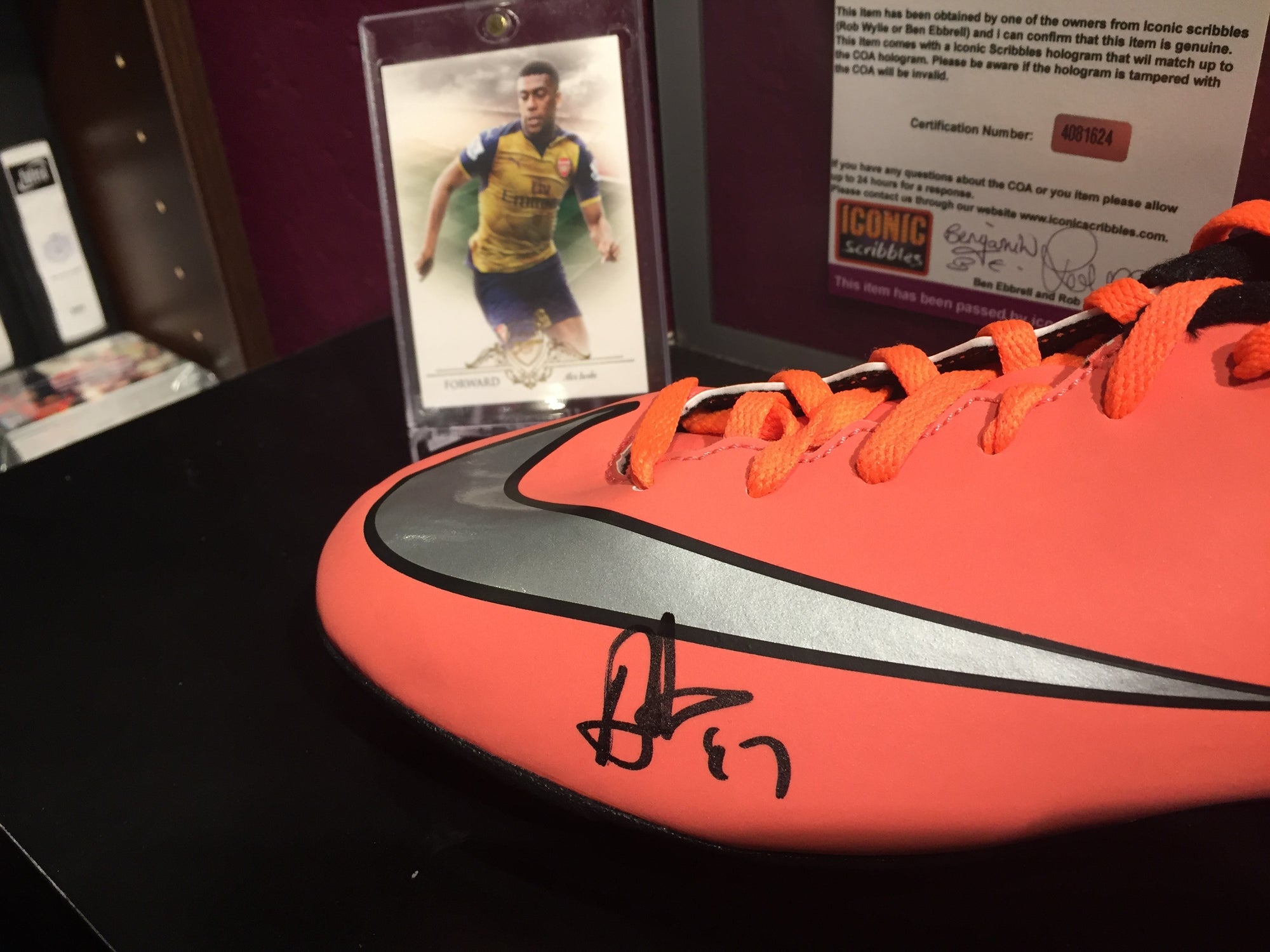 ARSENAL - ALEX IWOBI -  SIGNERT SKO MED EKTEHETSGARANTI -COA