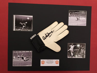 ALEX STEPNEY - SIGNERT KEEPERHANSKE MED EKTEHETSGARANTI/COA