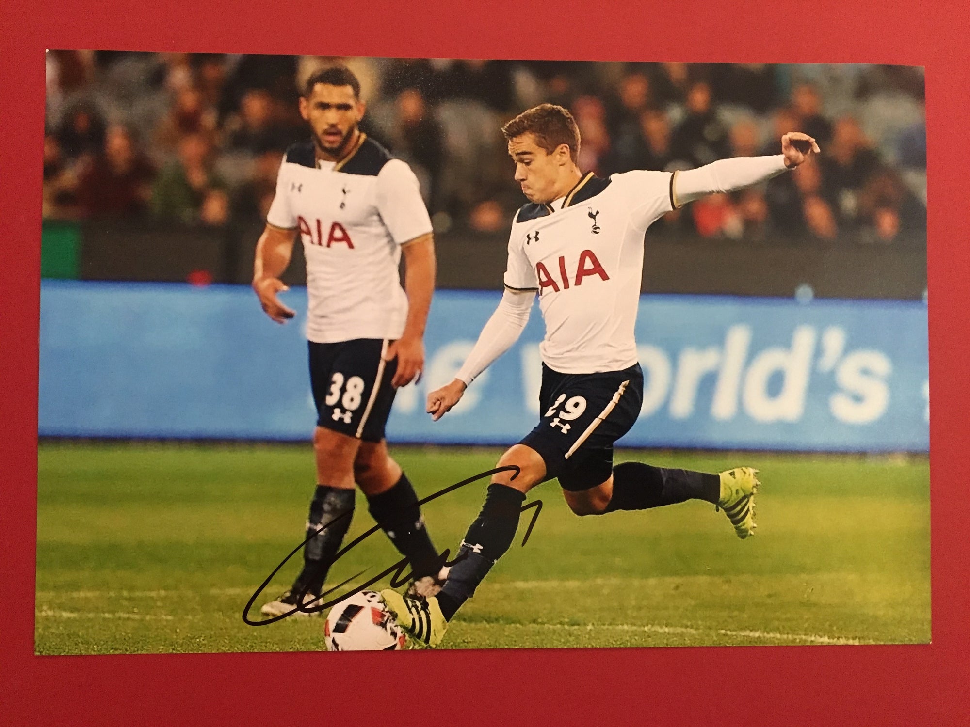 TOTTENHAM - HARRY WINKS - SIGNERT BILDE MED EKTEHETSBEVIS/COA