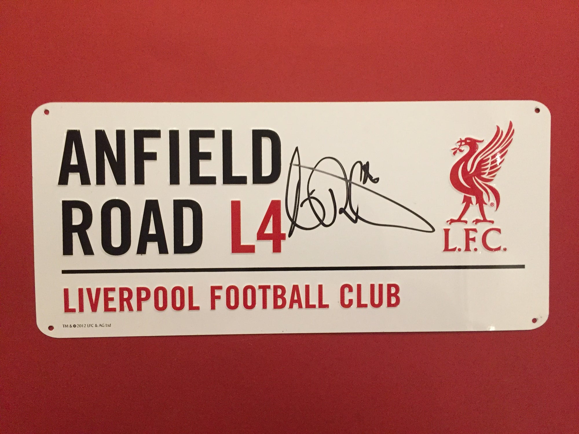ANDREW ROBERTSON - SIGNERT ANFIELD ROAD SKILT MED COA/EKTEHETSGARANTI