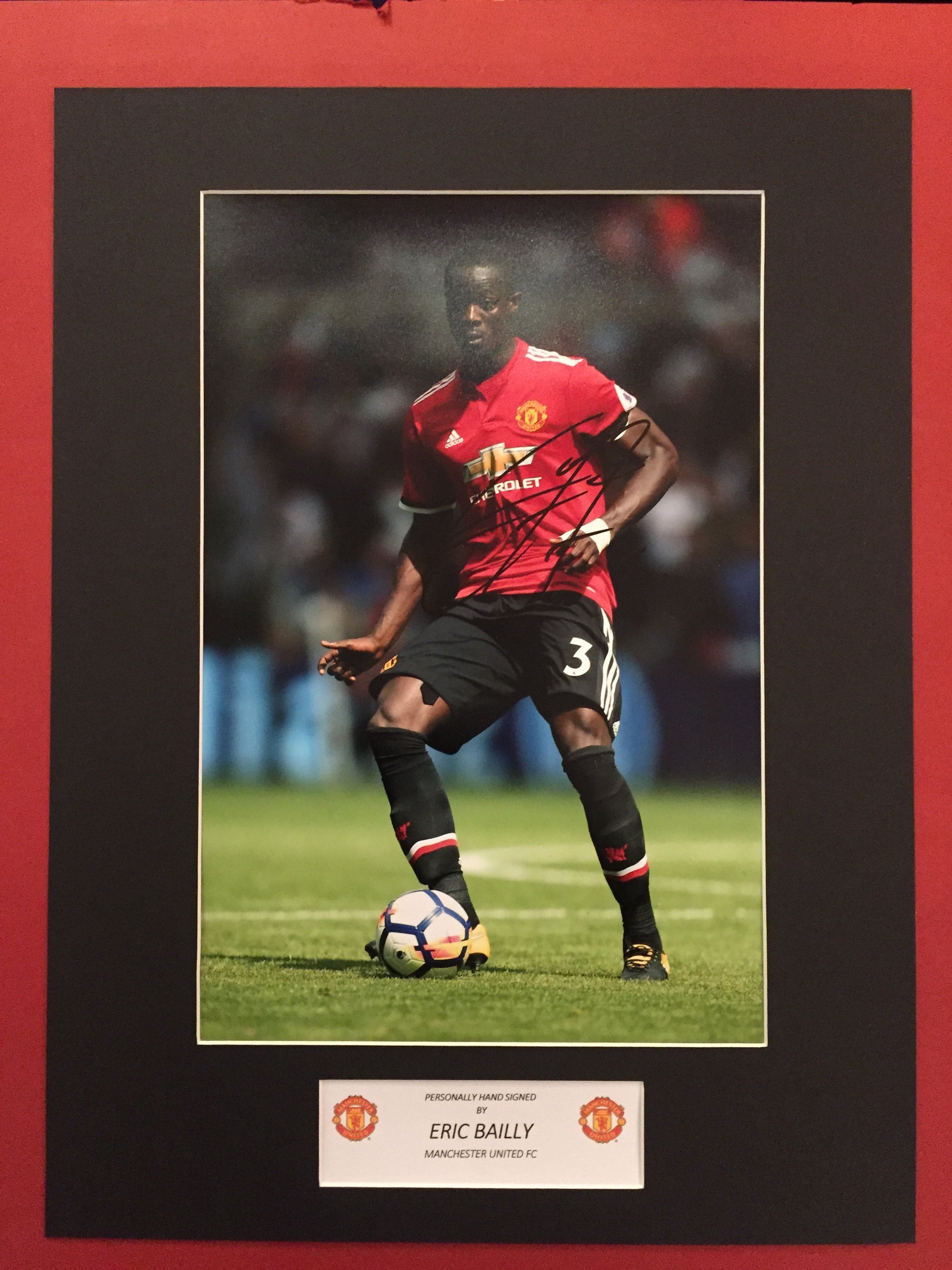 ERIC BAILLY - SIGNERT BILDE MED EKTEHETSGARANTI/COA