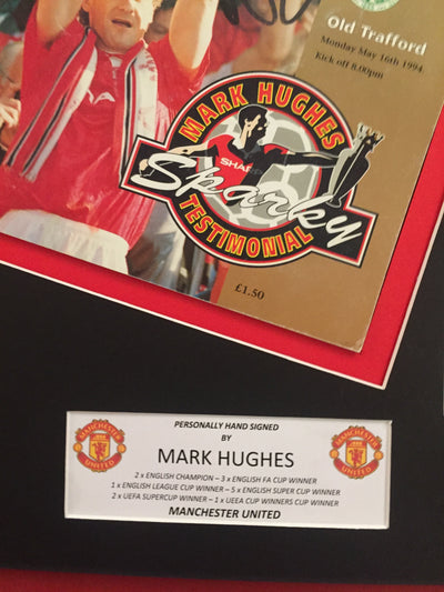 MARK HUGHES - SIGNERT KAMPPROGRAM MED EKTEHETSBEVIS/COA