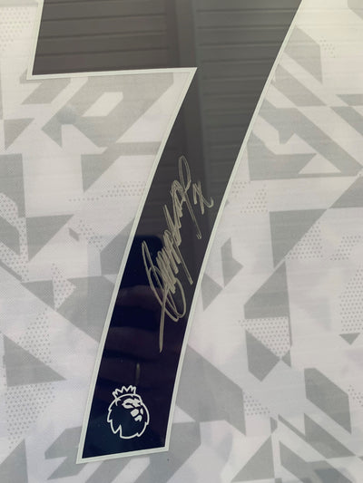 HEUNG-MIN SON - SIGNERT FERDIG INNRAMMET DRAKT I "ART-FRAME" DRAKT MED EKTEHETSBEVIS/COA