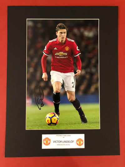 Victor Lindelöf - Signert bilde med ektehetsignatur/COA