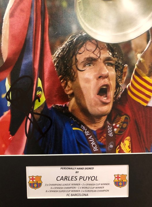 CARLES PUYOL - SIGNERT BILDE MED EKTEHETSGARANTI/COA