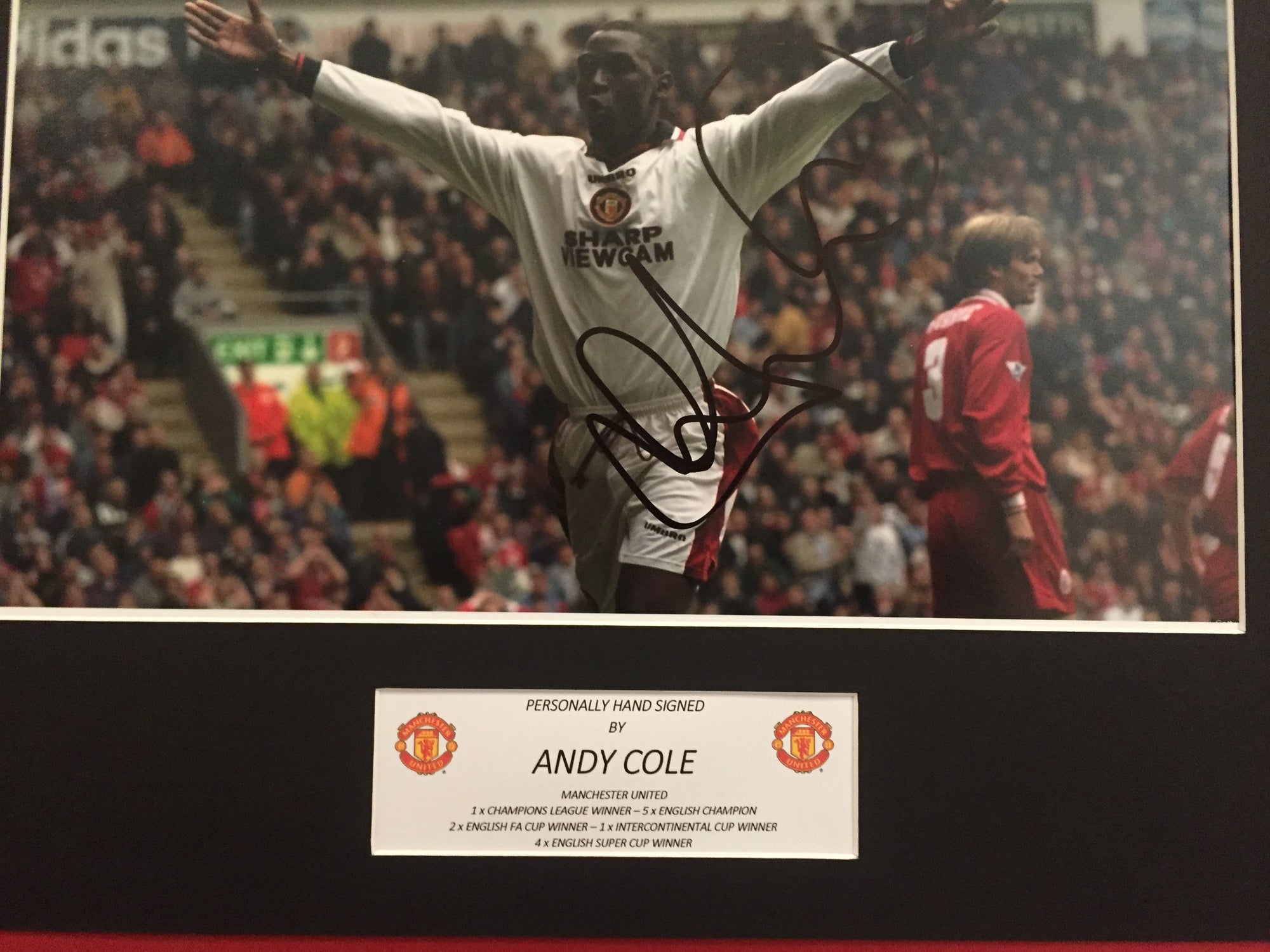 ANDY COLE - SIGNERT BILDE MED EKTEHETSBEVIS/COA