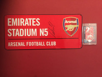 AARON RAMSEY - SIGNERT EMIRATES SKILT MED COA/EKTEHETSGARANTI