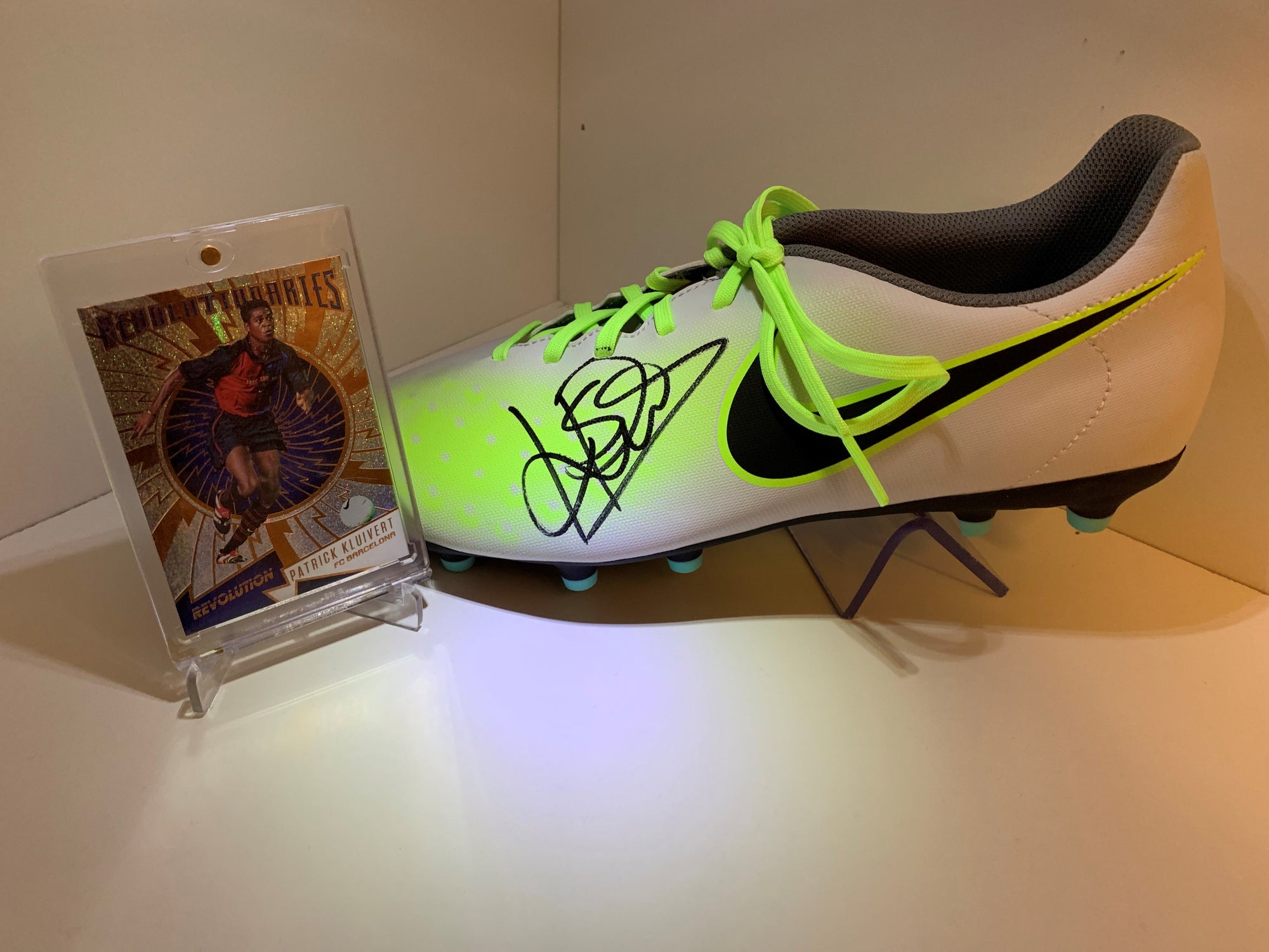 LEGENDE -PATRICK KLUIVERT - SIGNERT SKO MED EKTEHETSGARANTI/COA