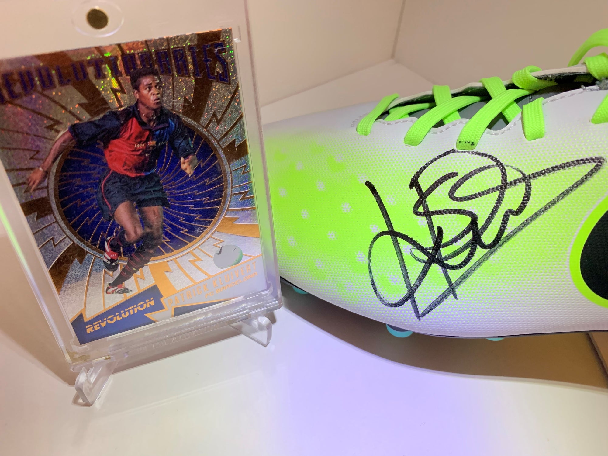 LEGENDE -PATRICK KLUIVERT - SIGNERT SKO MED EKTEHETSGARANTI/COA