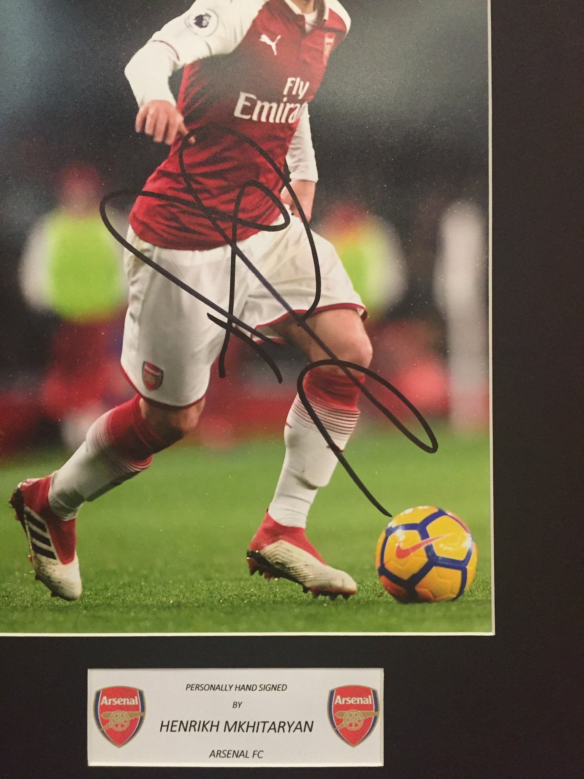 HENRIKH MKHITARYAN -SIGNERT BILDE MED EKTEHETSGARANTI/COA