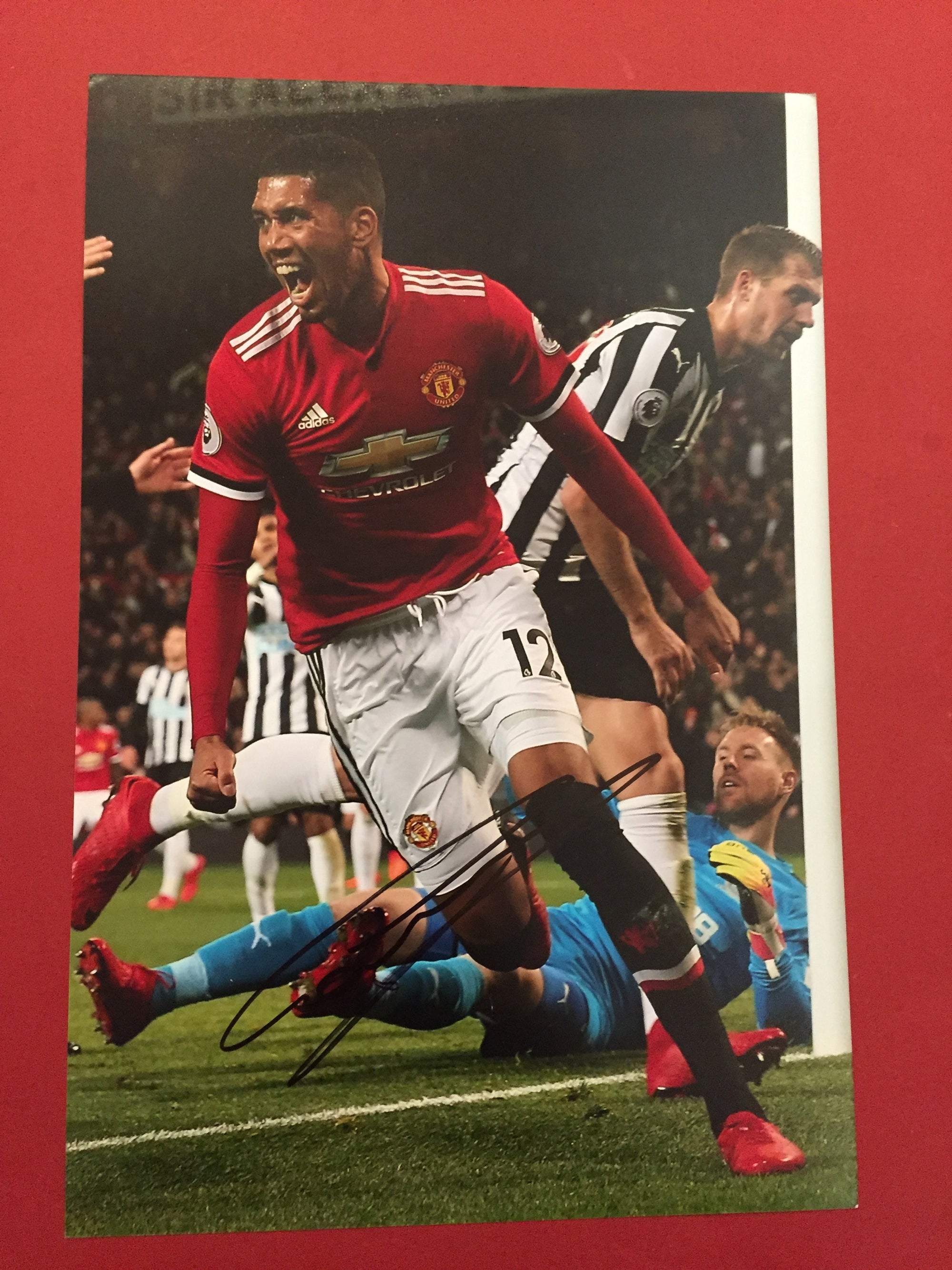 CHRIS SMALLING - SIGNERT BILDE MED EKTEHETSGARANTI/COA