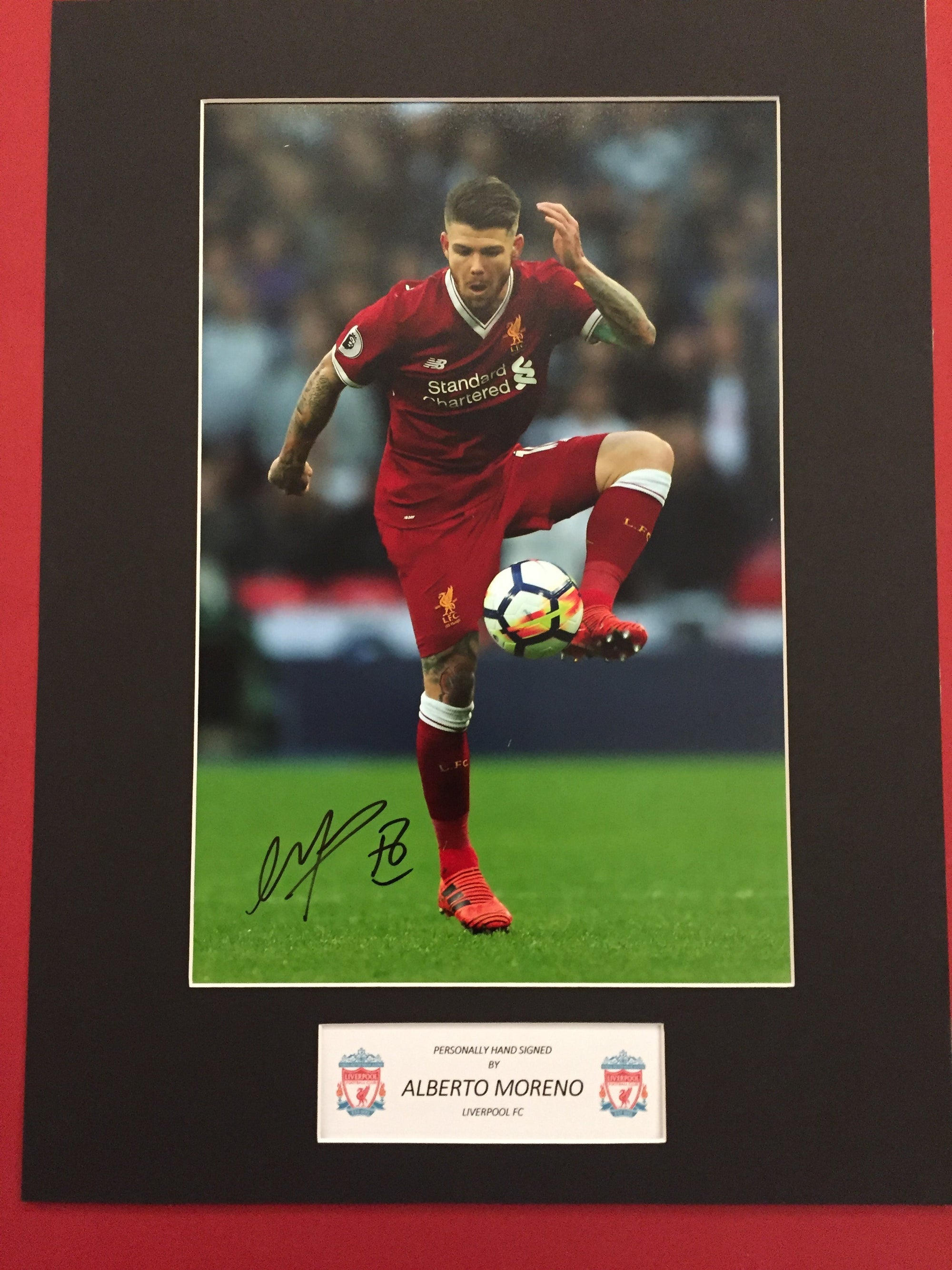 ALBERTO MORENO - SIGNERT BILDE MED EKTEHETSGARANTI/COA
