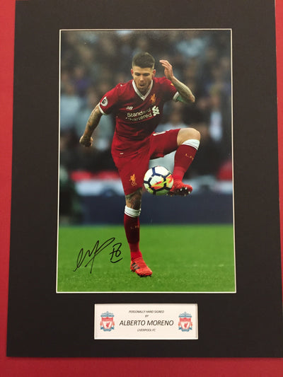 ALBERTO MORENO - SIGNERT BILDE MED EKTEHETSGARANTI/COA