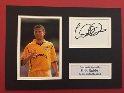 EIRIK BAKKE -SIGNERT BILDE MED EKTEHETSBEVIS/COA