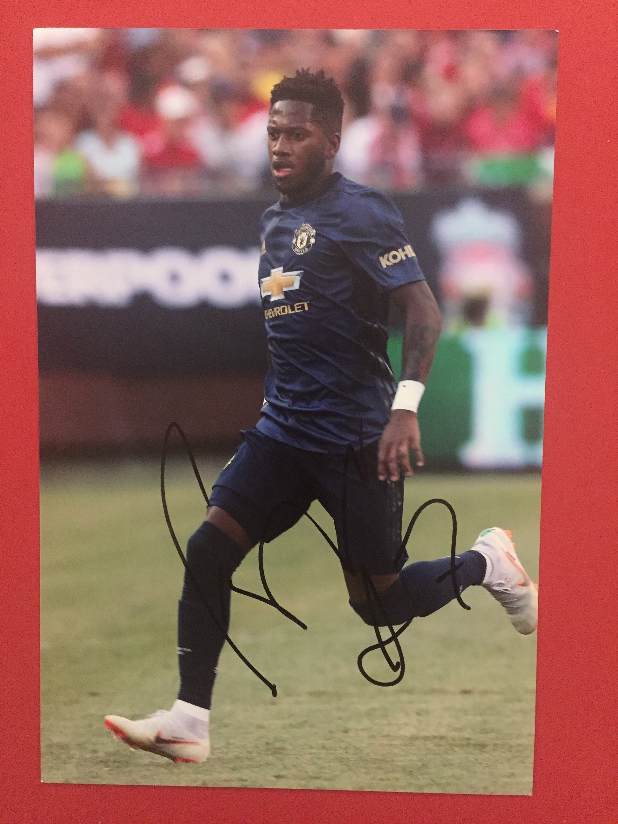 MANCHESTER UNITED - FRED - SIGNERT BILDE MED EKTEHETSBEVIS/COA
