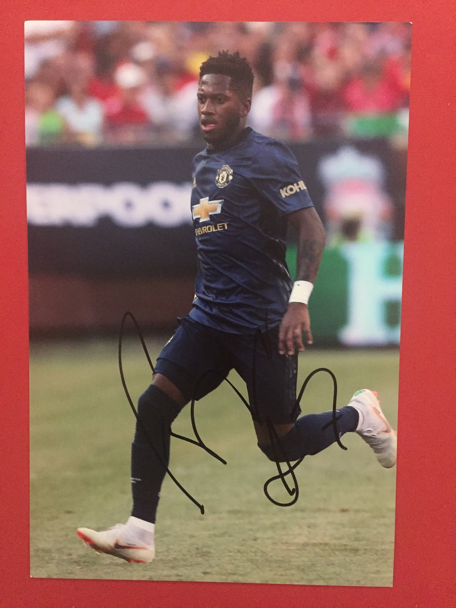 MANCHESTER UNITED - FRED - SIGNERT BILDE MED EKTEHETSBEVIS/COA