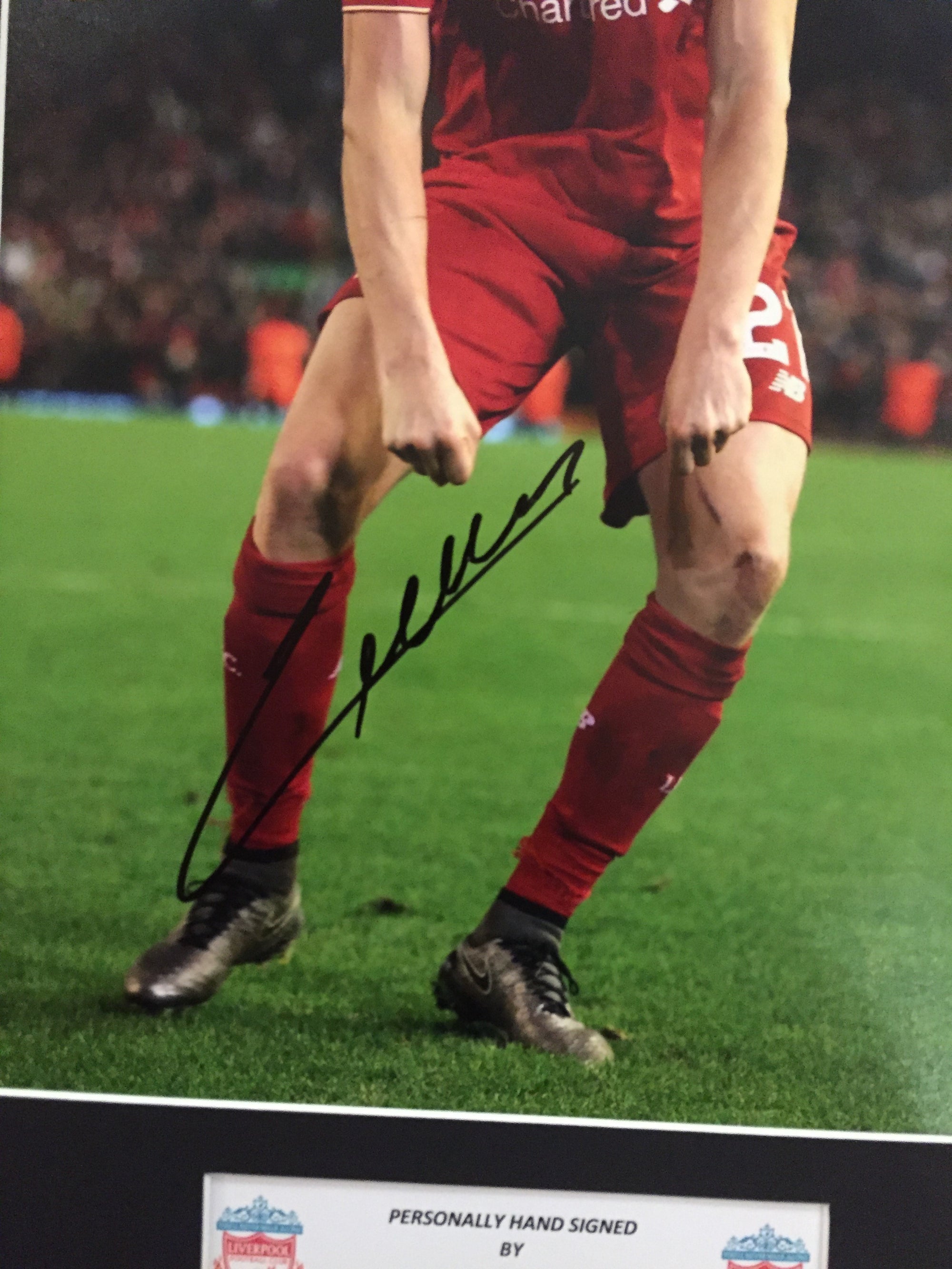LIVERPOOL - LUCAS LEIVA - SIGNERT BILDE MED EKTEHETSGARANTI/COA