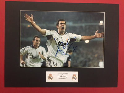 LUIS FIGO - SIGNERT BILDE MED EKTEHETSBEVIS/COA