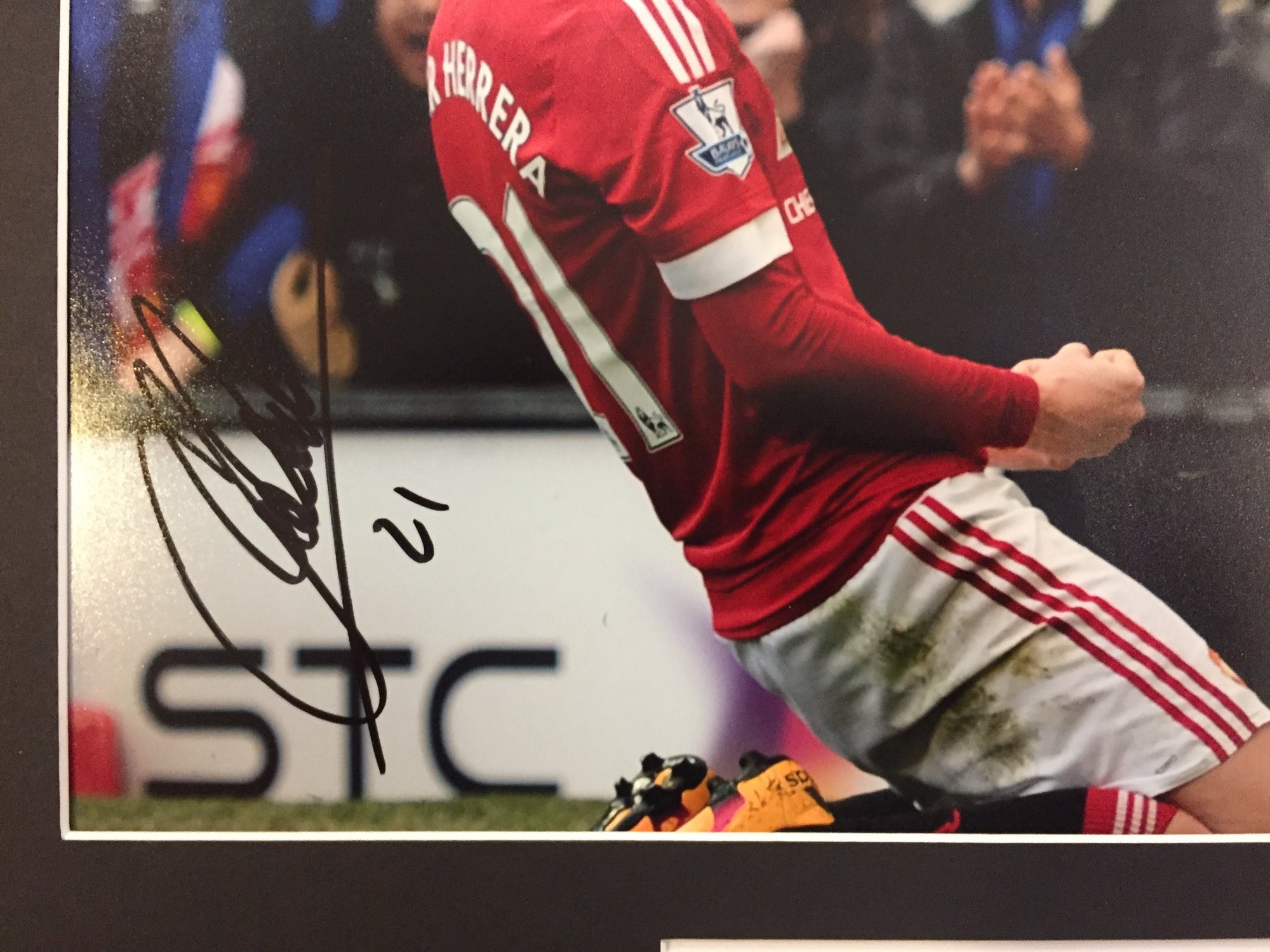 ANDER HERRERA - SIGNERT BILDE MED EKTEHETSEVIS/COA