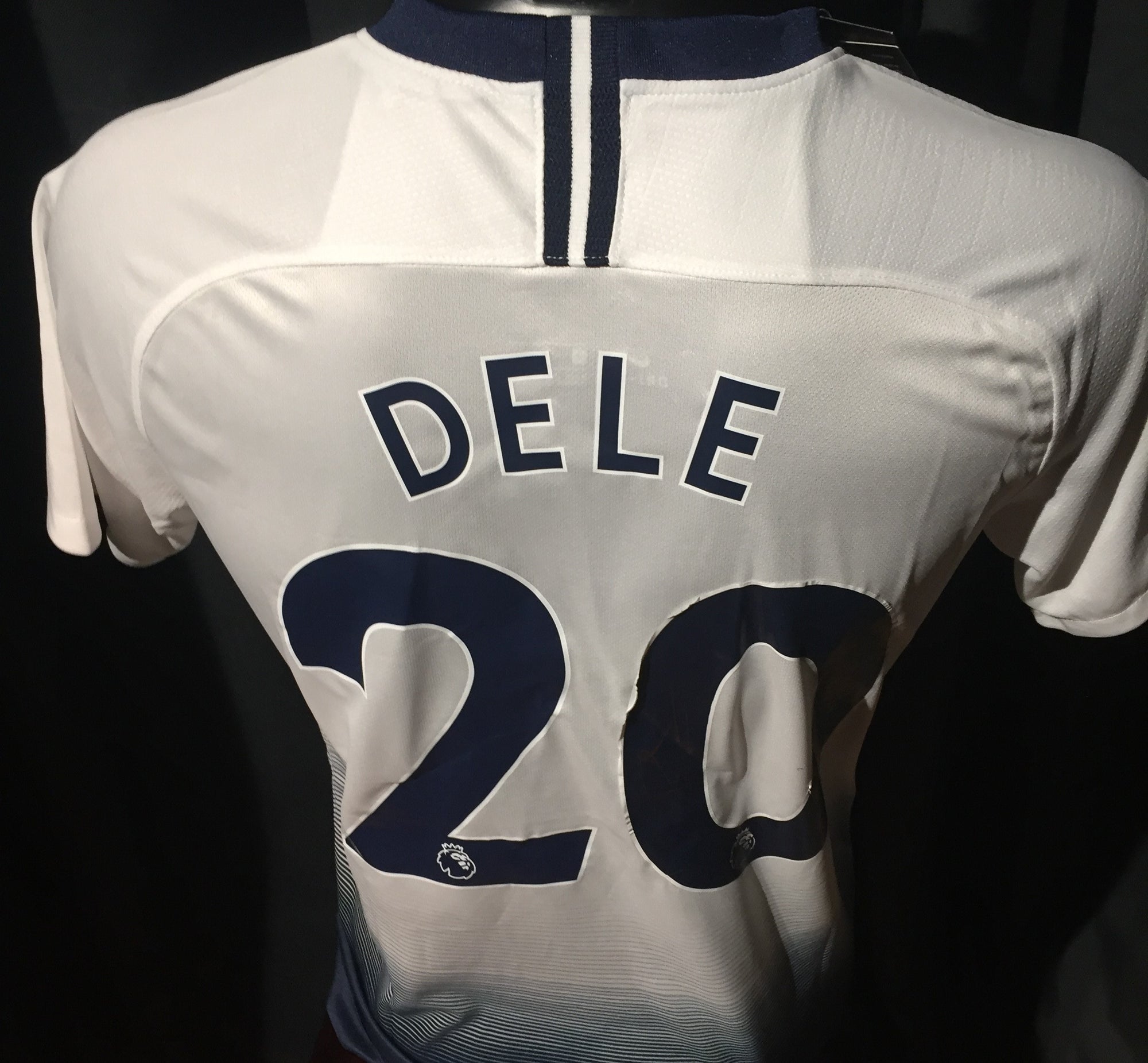 DELE ALLI - SIGNERT DRAKT MED EKTEHTSBEVIS/COA