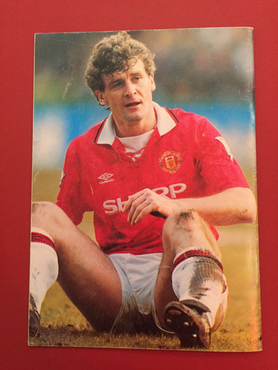 MARK HUGHES - SIGNERT KAMPPROGRAM MED EKTEHETSBEVIS/COA