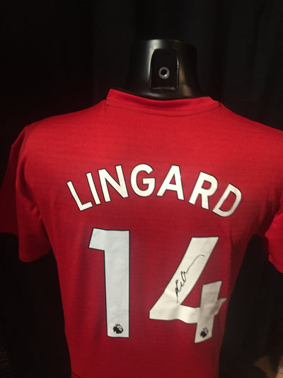 JESSE LINGARD - SIGNERT DRAKT MED EKTEHETSBEVIS/COA