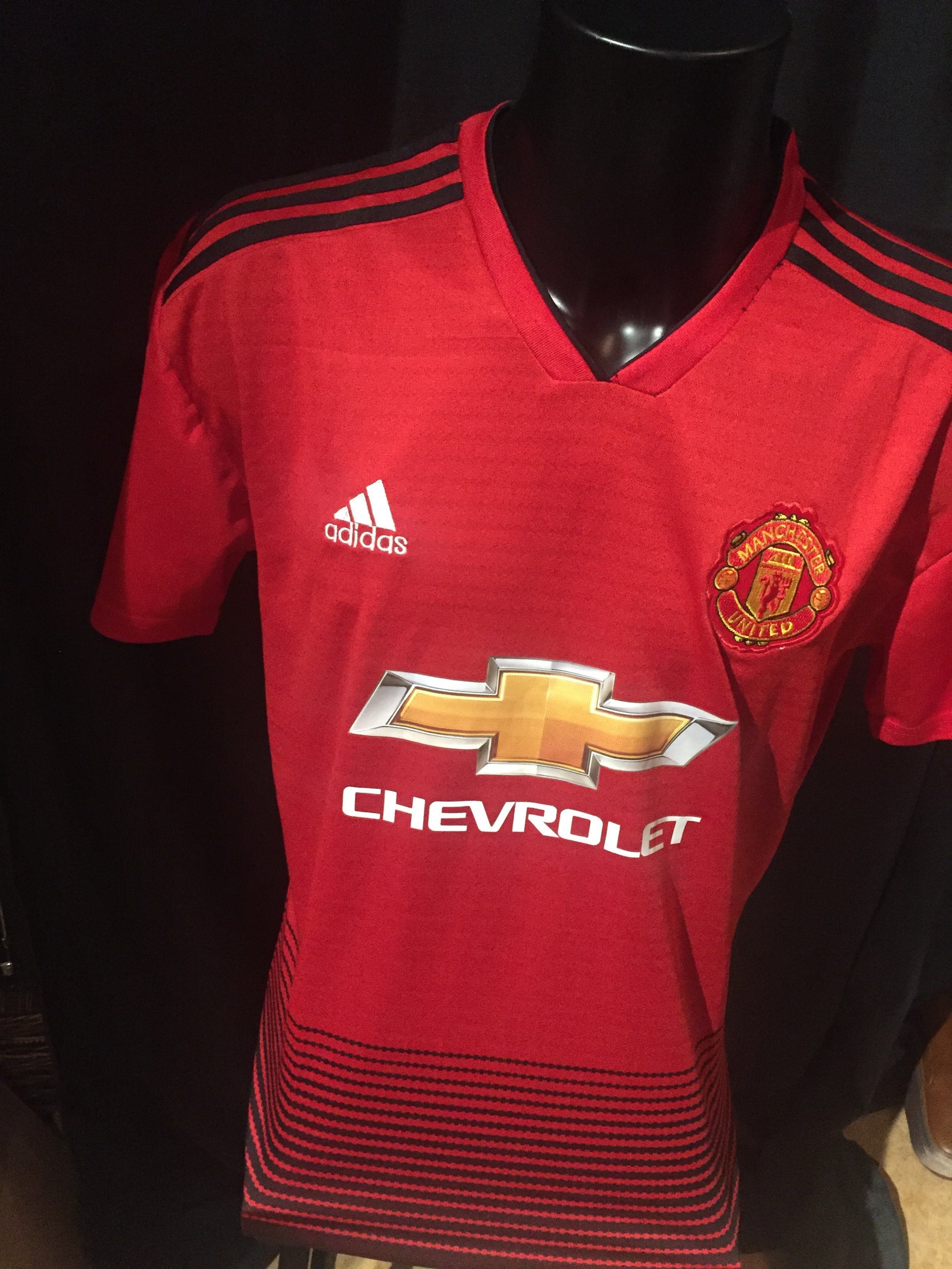 JESSE LINGARD - SIGNERT DRAKT MED EKTEHETSBEVIS/COA